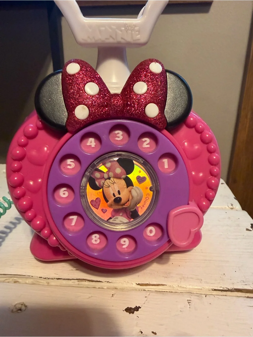 Phone Play Pretend Disney Minnie Mouse Happy Helpers Lights Up & Makes Sound.